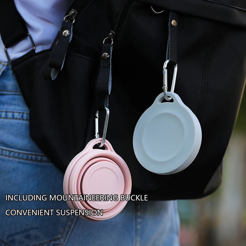 Outdoor Silicone Folding Cup with Hanging Hole – The Perfect Travel Companion for Hydration on the Go