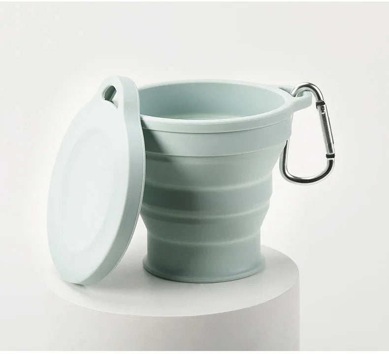 Outdoor Silicone Folding Cup with Hanging Hole – The Perfect Travel Companion for Hydration on the Go