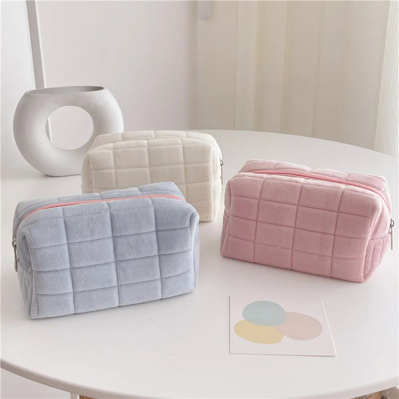 Solid Color Fur Cosmetic Bag – Large Zipper Makeup Organizer for Travel & Storage