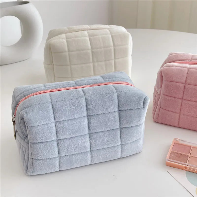 Solid Color Fur Cosmetic Bag – Large Zipper Makeup Organizer for Travel & Storage