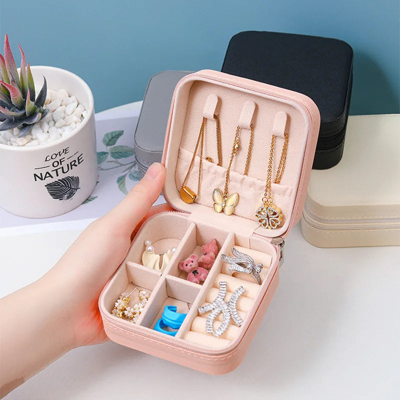 Portable Mini Jewelry Storage Box – Compact Leather Organizer for Travel and Everyday Use