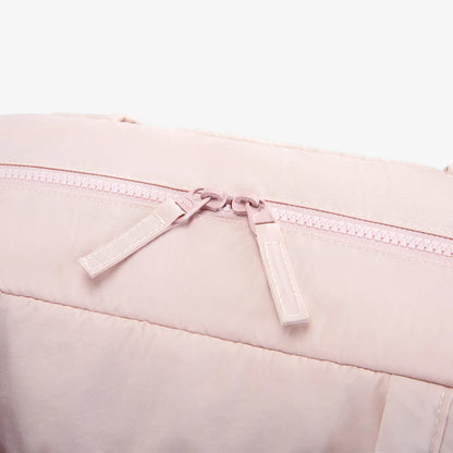 Women’s Travel Duffel Bag – Stylish and Functional Gym and Weekender Bag with Wet Pocket