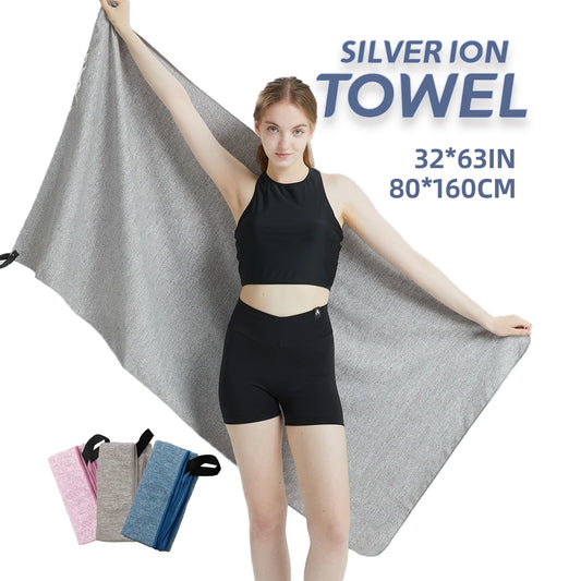 Quick-Dry Microfiber Gym Towel with Silver ION Odor-Free Technology – Fast Drying and Ultra-Absorbent Workout Essential