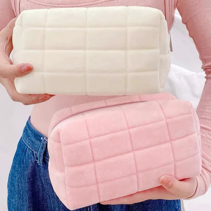 Solid Color Fur Cosmetic Bag – Large Zipper Makeup Organizer for Travel & Storage