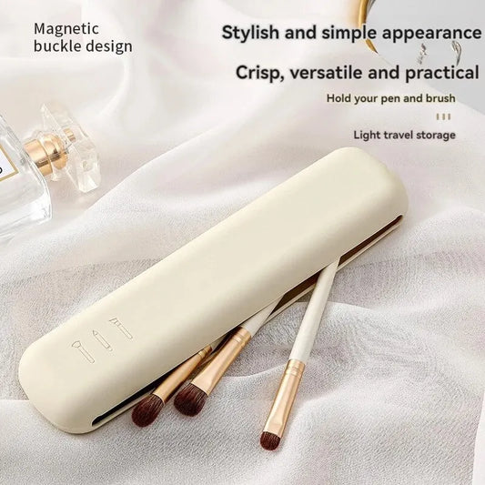 Silicone Makeup Brush & Brow Pencil Case – Dust-Proof, Portable Travel Storage Bag