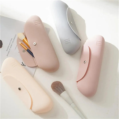2024 Portable Makeup Brush Storage Bag – Waterproof, Magnetic, and Perfect for Travel